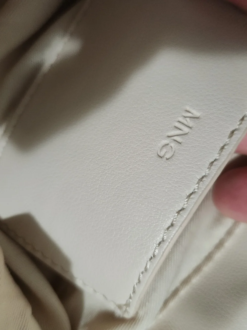 Mango Quilted Shoulder Bag with Gold Chain in Cream